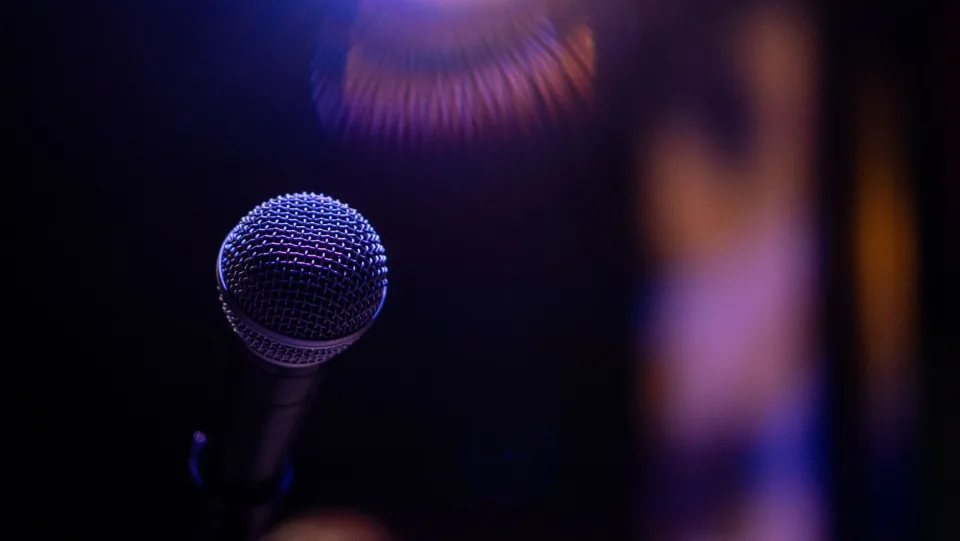 Tại Miền Nhiệt Đới